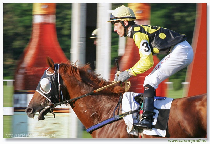 Bratislava - 18. jla 2004