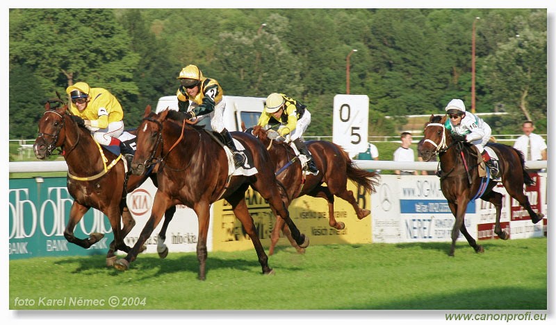 Bratislava - 18. jla 2004