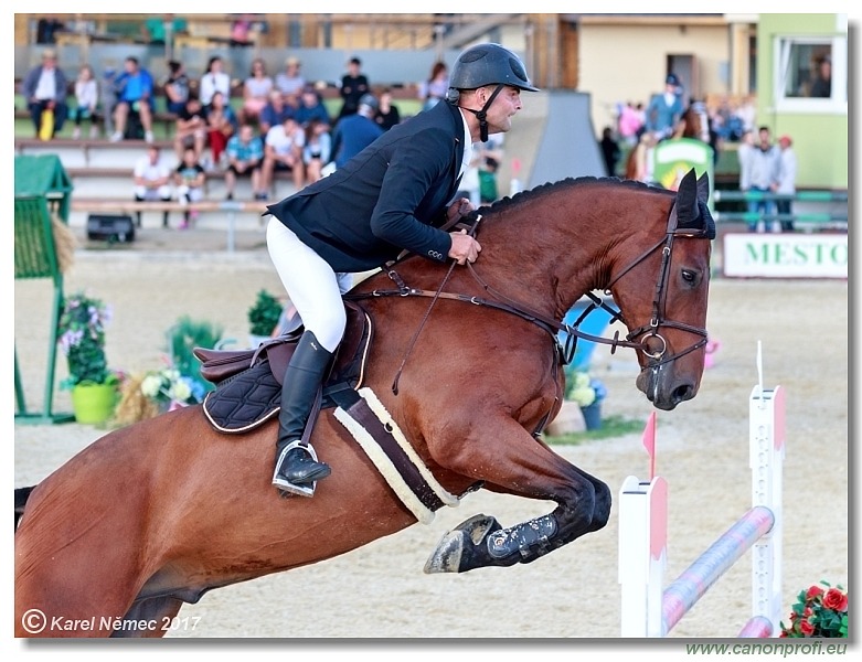 Malokarpatský strapec CSI2* - Middle Tour