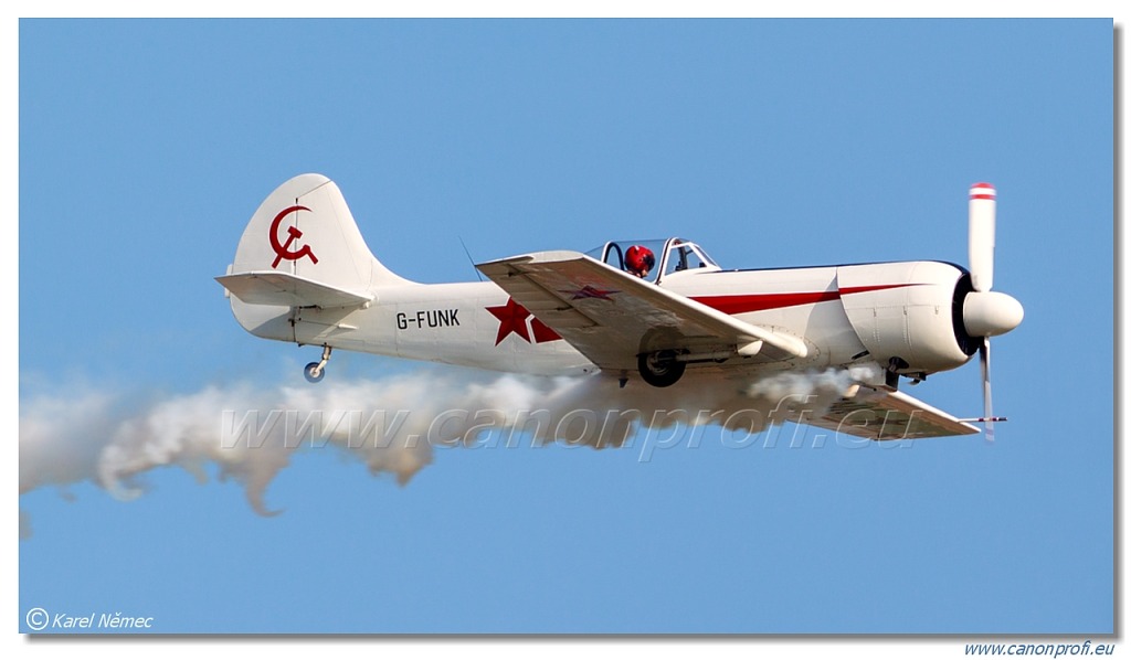 Aerostars Formation Aerobatic Team - 6x Yakovlev Yak-52 TW