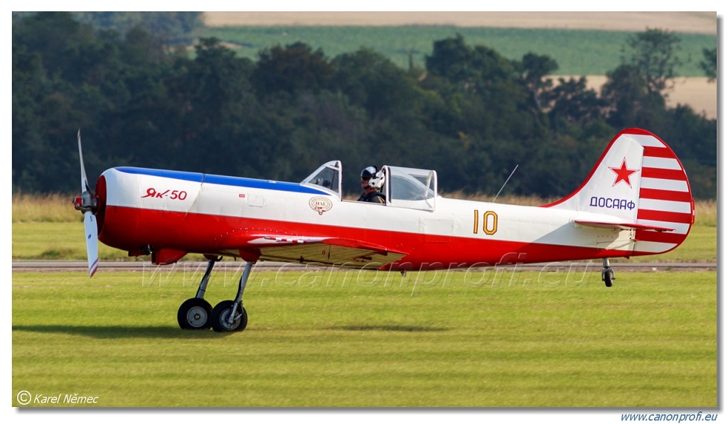 Aerostars Formation Aerobatic Team - 6x Yakovlev Yak-52 TW