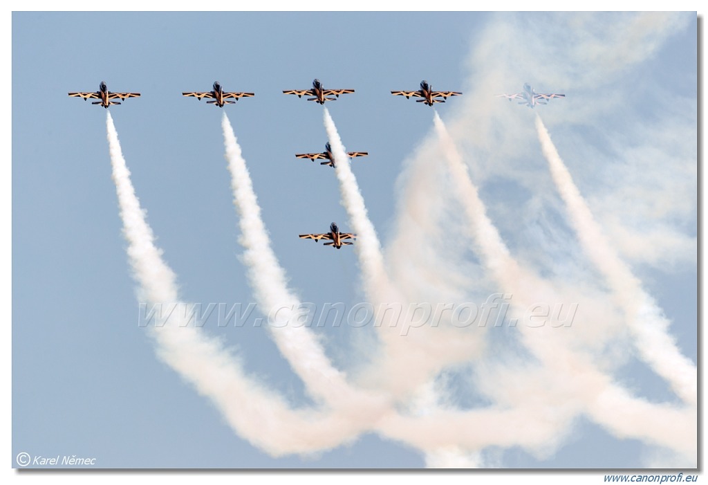 Al Fursan UAE aerobatic display team (The Knights) – 7x Aermacchi MB-339NAT