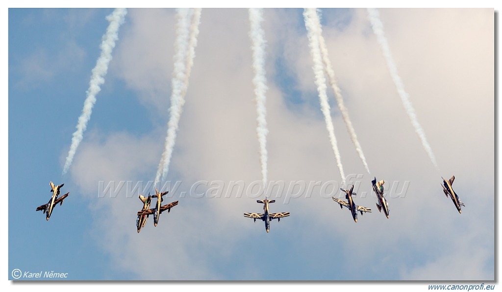 Al Fursan UAE aerobatic display team (The Knights) – 7x Aermacchi MB-339NAT