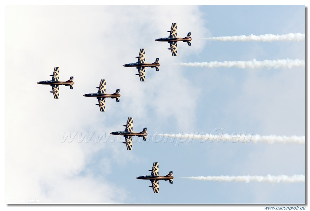 Al Fursan UAE aerobatic display team (The Knights) – 7x Aermacchi MB-339NAT