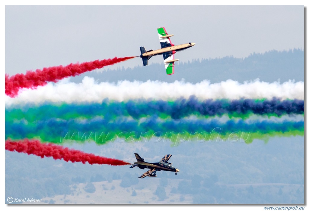 Al Fursan UAE aerobatic display team (The Knights) – 7x Aermacchi MB-339NAT