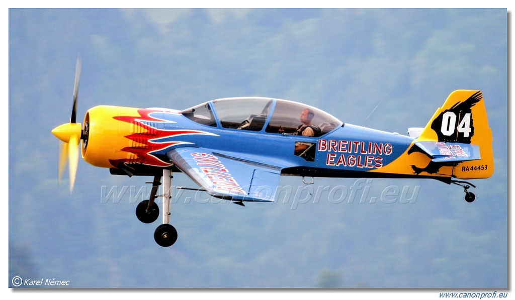 Breitling Eagles - 5x Sukhoi Su-29