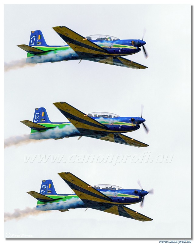 Esquadrliha da Fumaca (Smoke Squadron) - 7x Embraer EMB-314 (A-29 Super Tucano)