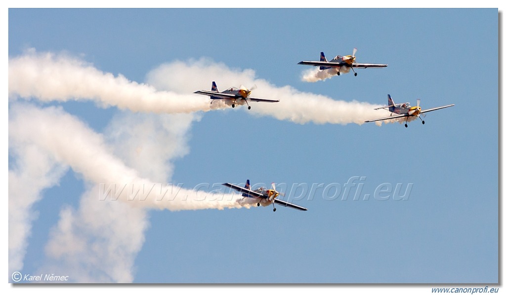 Flying Bulls Aerobatics Team - 4x Zlin Z-50LX