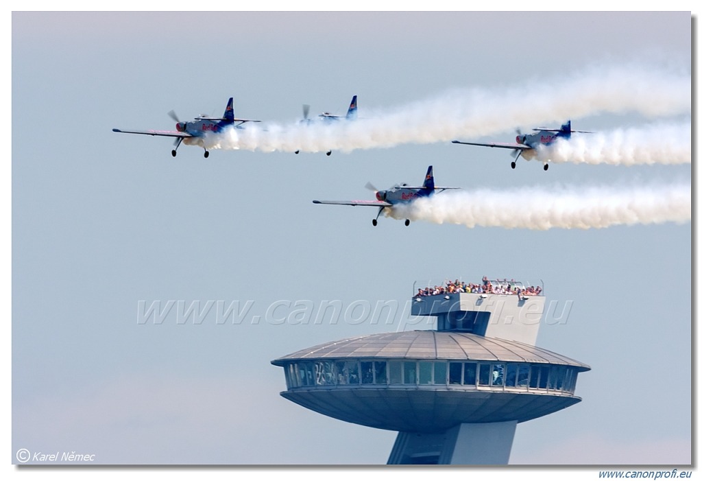 Flying Bulls Aerobatics Team - 4x Zlin Z-50LX