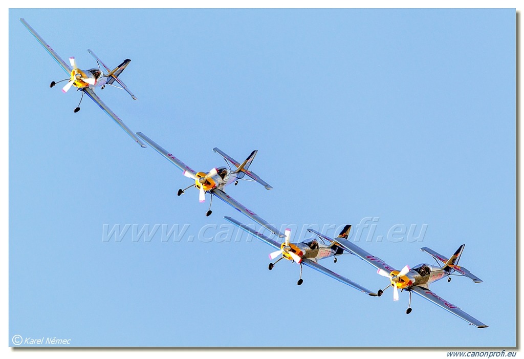 Flying Bulls Aerobatics Team - 4x Zlin Z-50LX