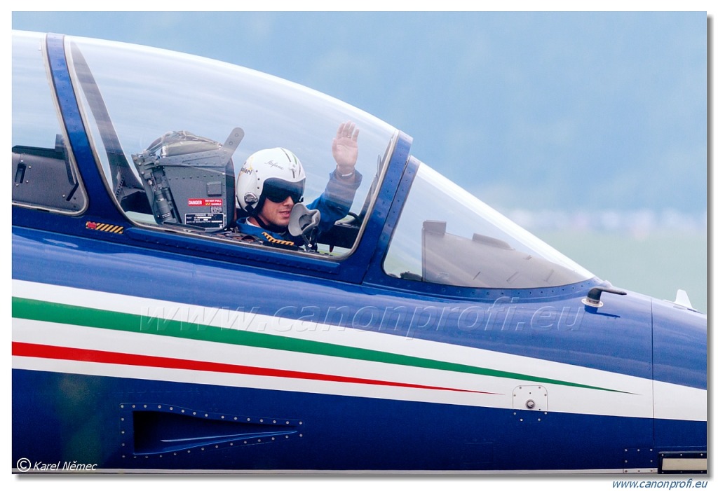 Frecce Tricolori - 9x Aermacchi MB-339-A/PAN