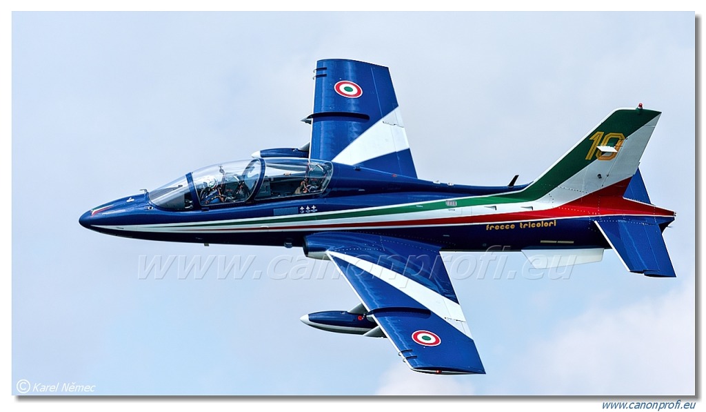 Frecce Tricolori - 9x Aermacchi MB-339-A/PAN