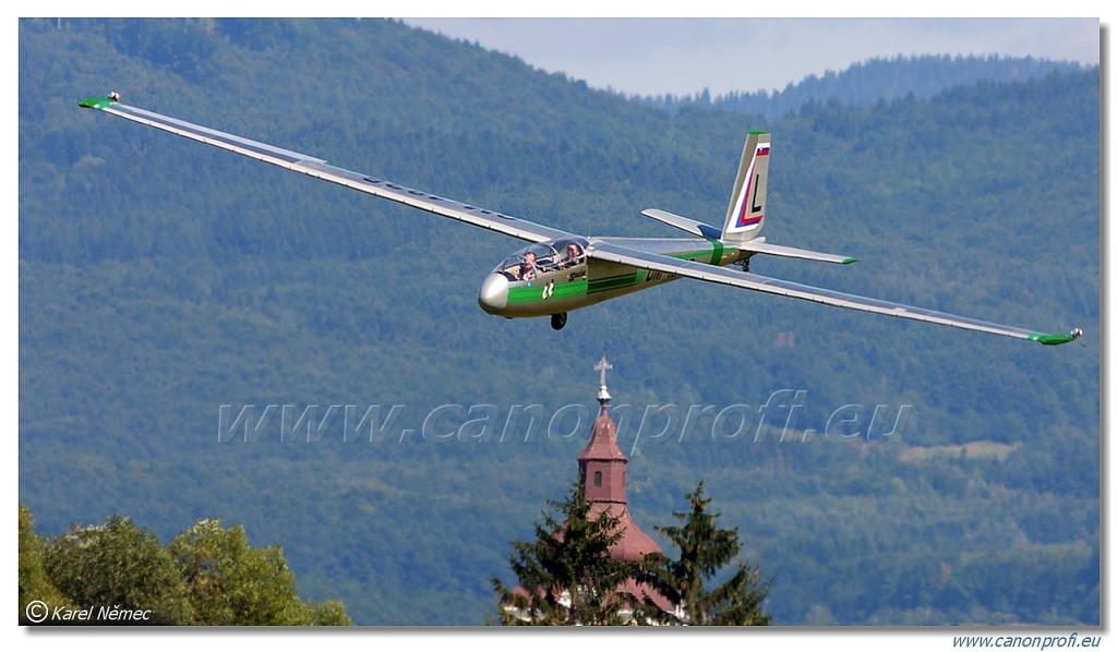 Očovskí Bačovia - 4x Let L-13 Blaník, L-23 Super Blaník, Z-37, Z-137T