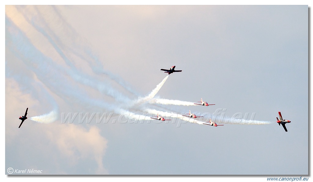 Patrulla Águila – 7x CASA C-101