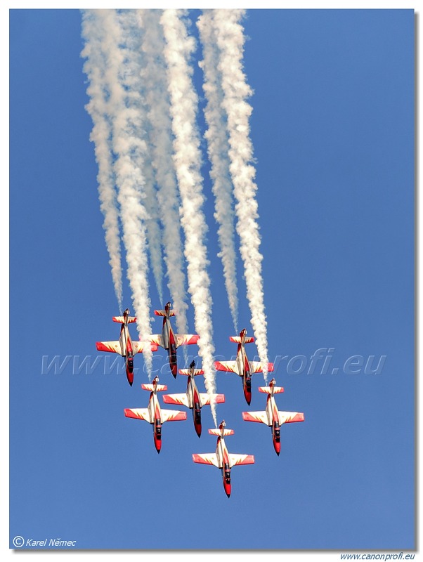 Patrulla Águila – 7x CASA C-101