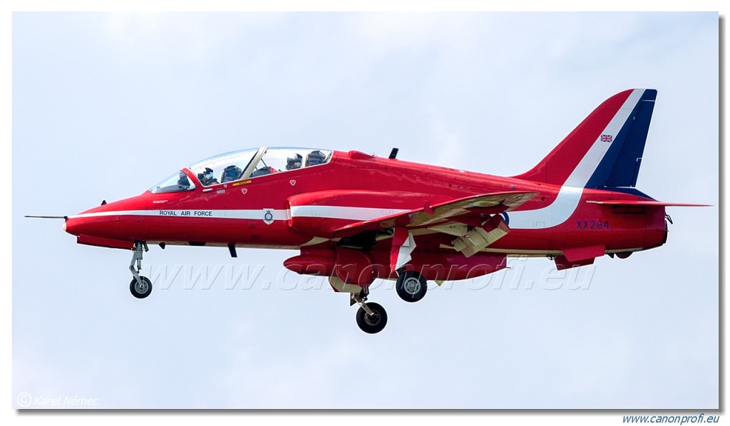 Red Arrows - 9x BAE Hawk T1