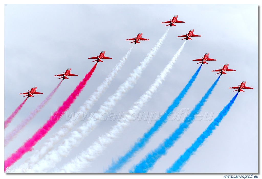 Red Arrows - 9x BAE Hawk T1