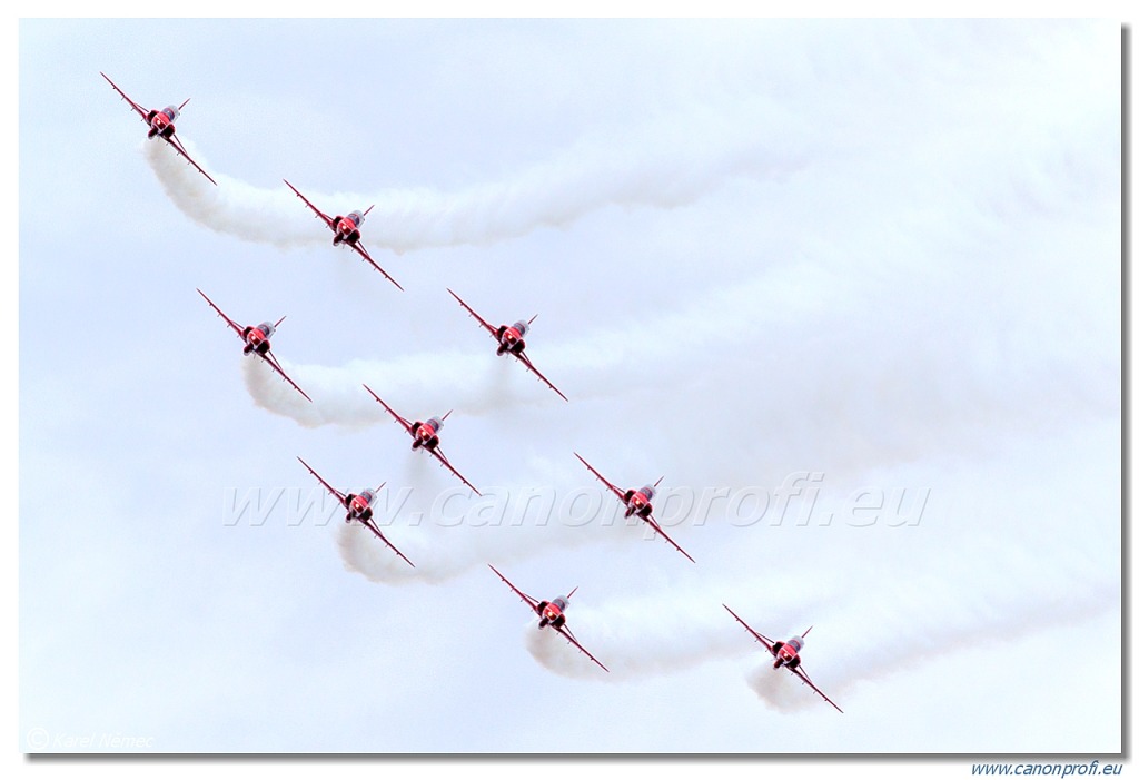 Red Arrows - 9x BAE Hawk T1