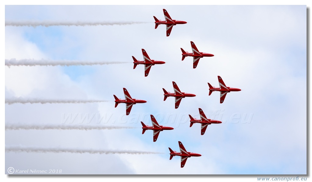 Duxford - Red Arrows