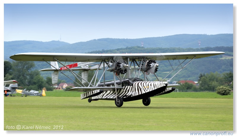 Slavnica Airshow 2012