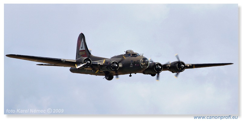 Duxford - Flying Legends 2009