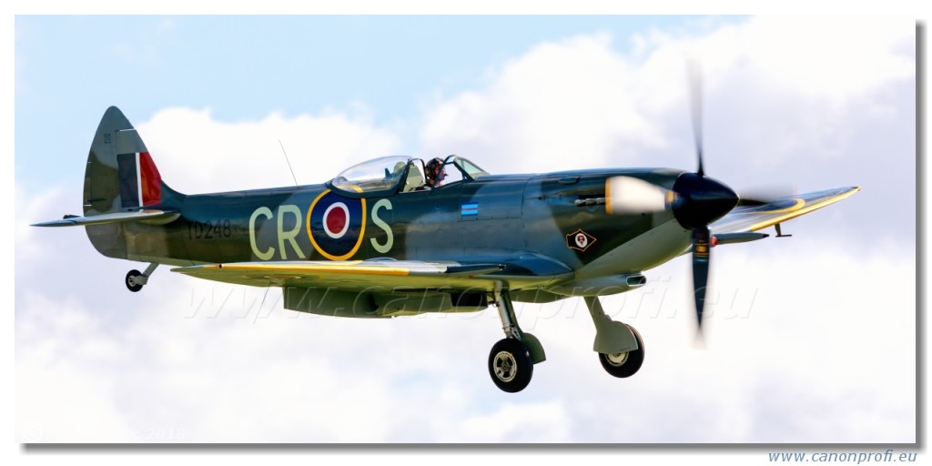 Duxford 2018 - 20x Supermarine Spitfire