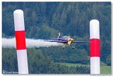 Extra 330L  Peter Besenyei  