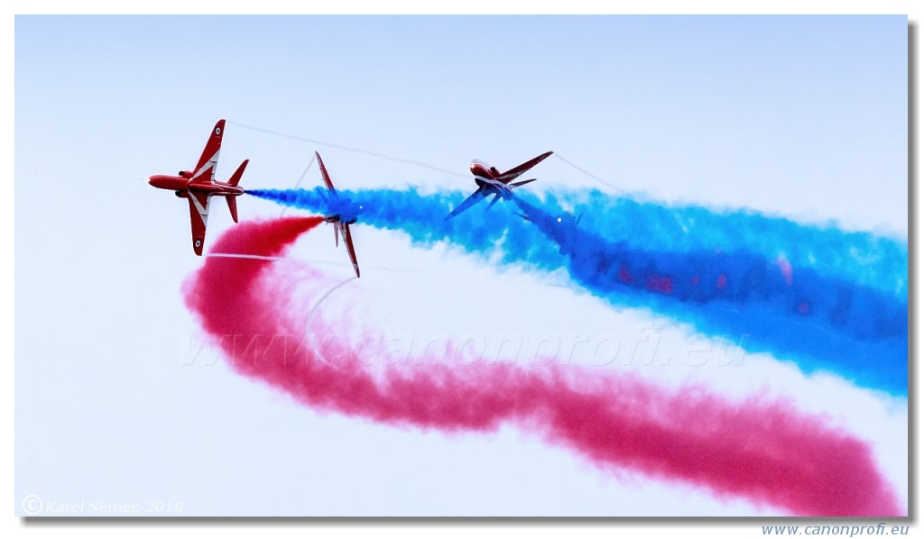 Duxford - Red Arrows