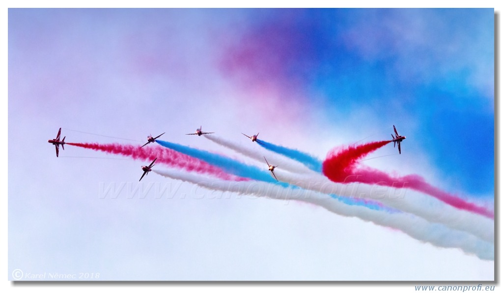 Duxford - Red Arrows