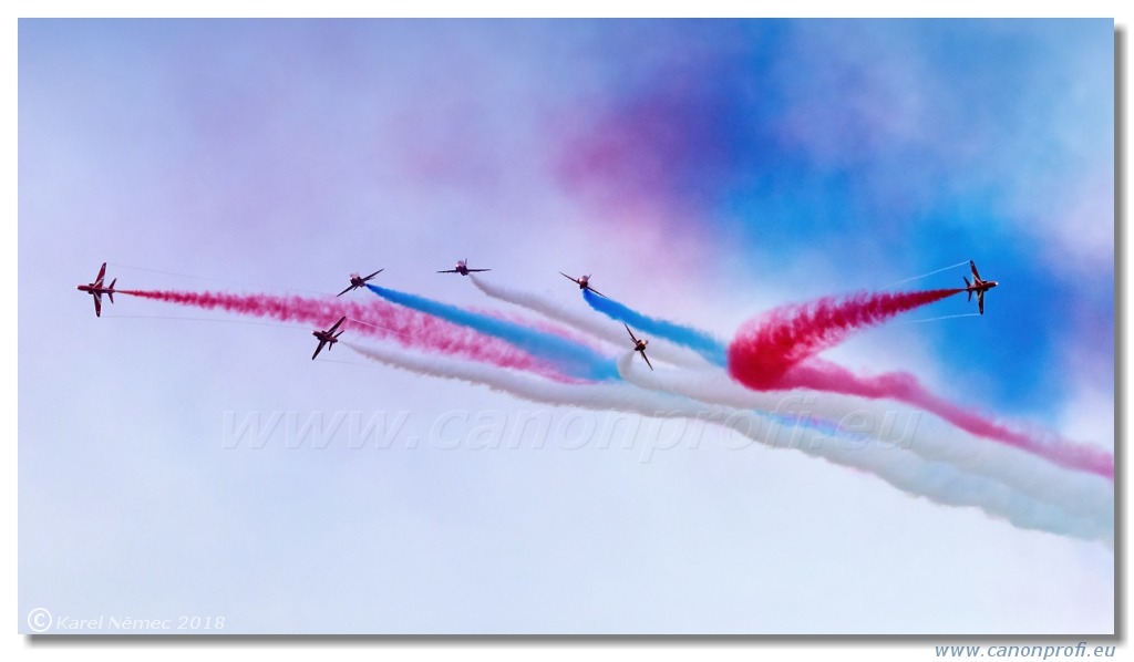 Duxford - Red Arrows