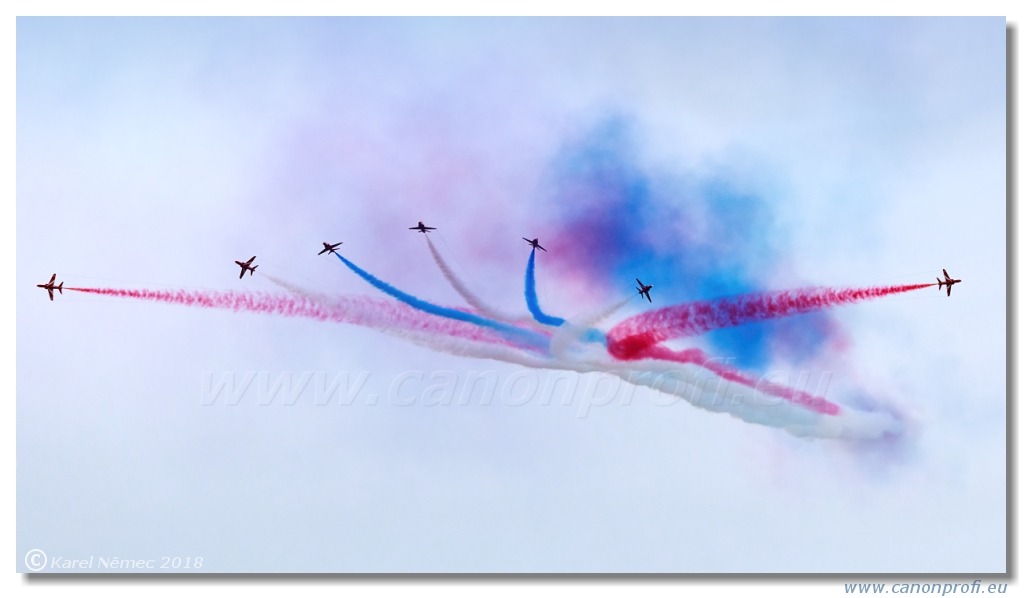 Duxford - Red Arrows