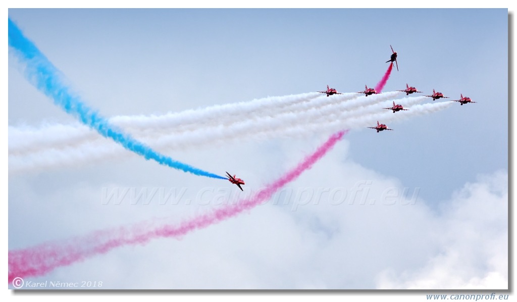 Duxford - Red Arrows