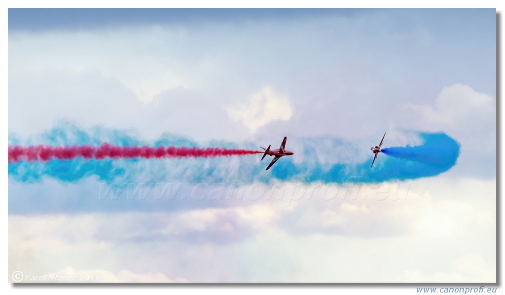 Duxford - Red Arrows