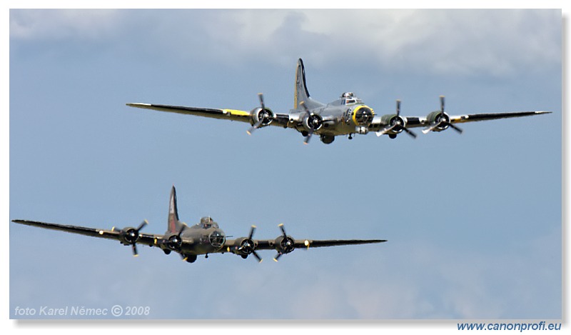 Duxford - Flying Legends 2008